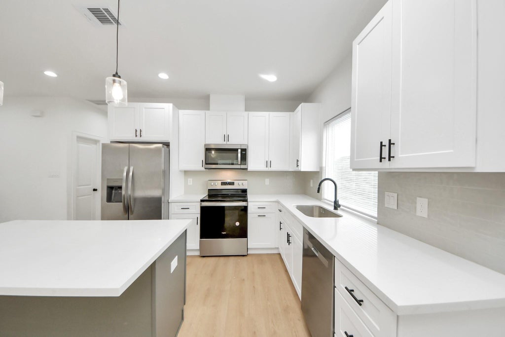 Photo of 8316 Corinth Street #c, Houston, TX 77051 (MLS # 34979219)