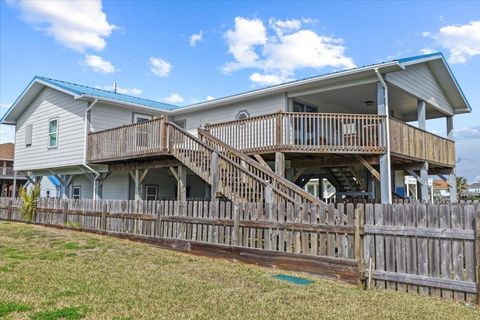Tiny photo for 817 Westview, Crystal Beach, TX 77650 (MLS # 44432255)
