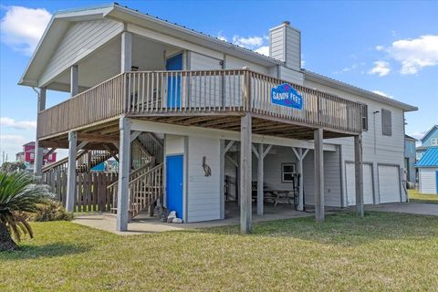 Tiny photo for 817 Westview, Crystal Beach, TX 77650 (MLS # 44432255)