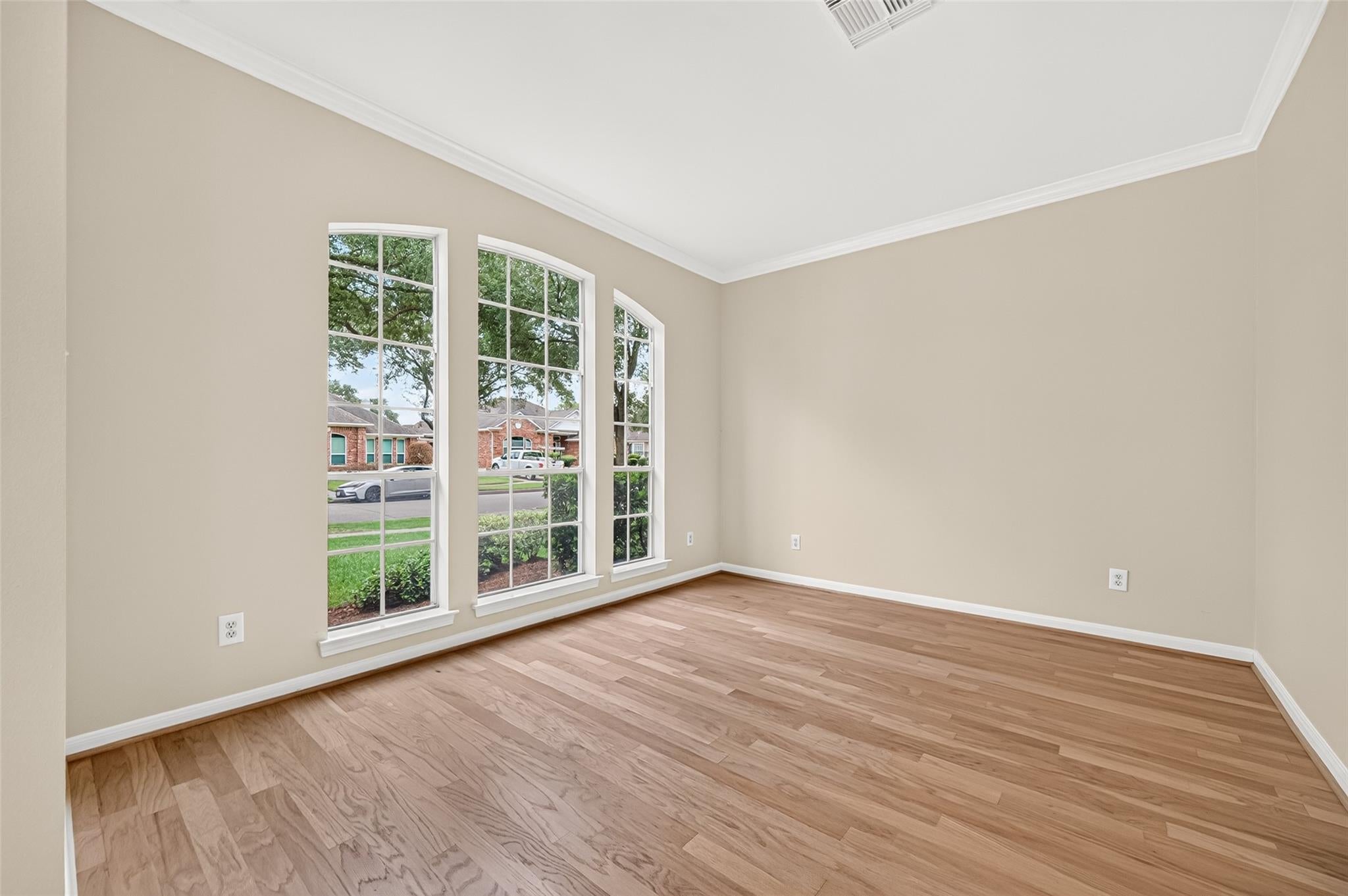 2114 Barrington Pointe Drive