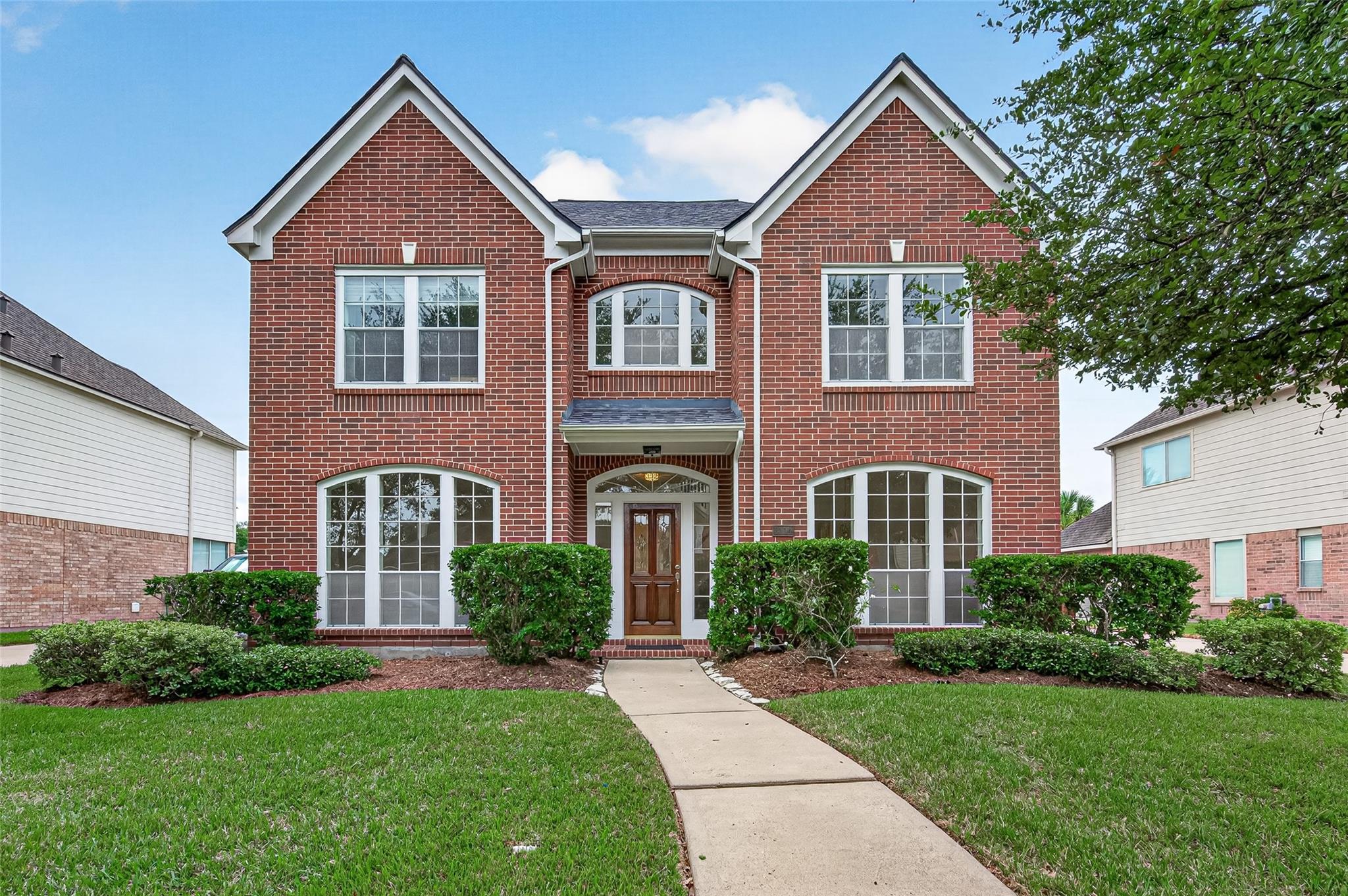 2114 Barrington Pointe Drive