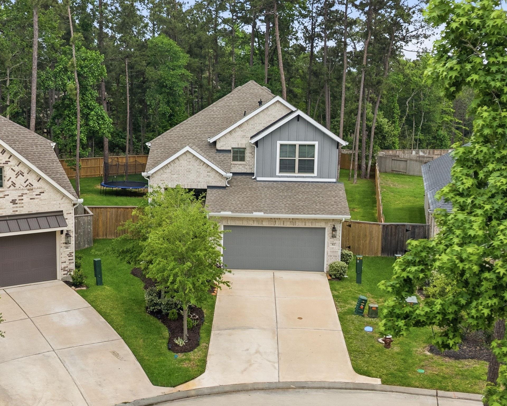 312 Mullins Court