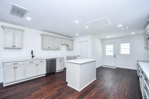 Tiny photo for 2636 Lone Oak Road, Houston, TX 77093 (MLS # 6153428)
