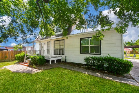 Tiny photo for 2636 Lone Oak Road, Houston, TX 77093 (MLS # 6153428)