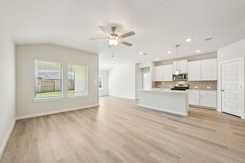 Photo of 29014 Farmhouse Estates Drive, Waller, TX 77484 (MLS # 92461645)