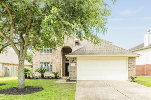 Photo of 413 Sun River Lane, League City, TX 77539 (MLS # 41468252)