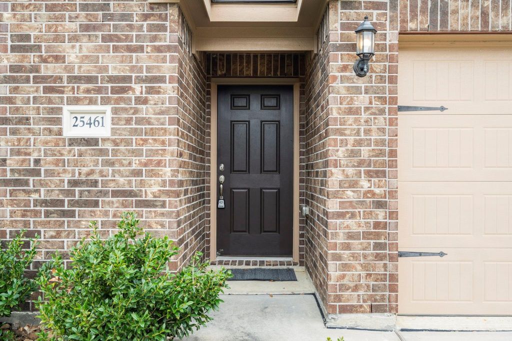 Photo of 25461 Black Spruce Drive, Cleveland, TX 77328 (MLS # 7394764)
