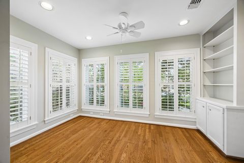 Tiny photo for 2048 Sul Ross Street, Houston, TX 77098 (MLS # 90174339)