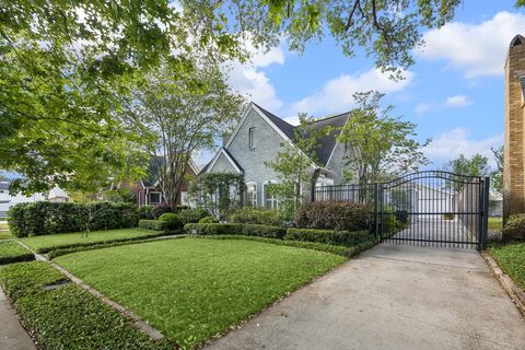 Tiny photo for 2048 Sul Ross Street, Houston, TX 77098 (MLS # 90174339)