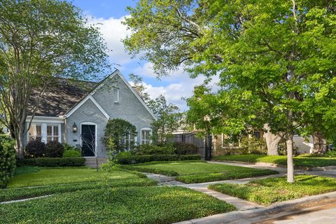 Tiny photo for 2048 Sul Ross Street, Houston, TX 77098 (MLS # 90174339)
