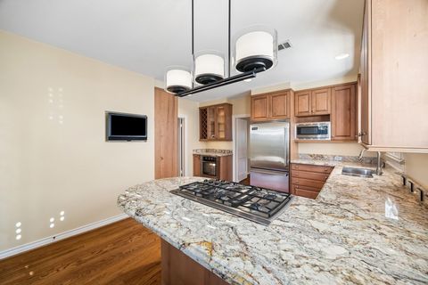 Tiny photo for 2048 Sul Ross Street, Houston, TX 77098 (MLS # 90174339)