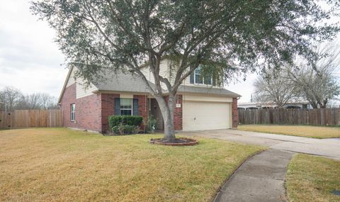 Photo of 10447 Sugar Sands Court, Sugar Land, TX 77498 (MLS # 32243867)