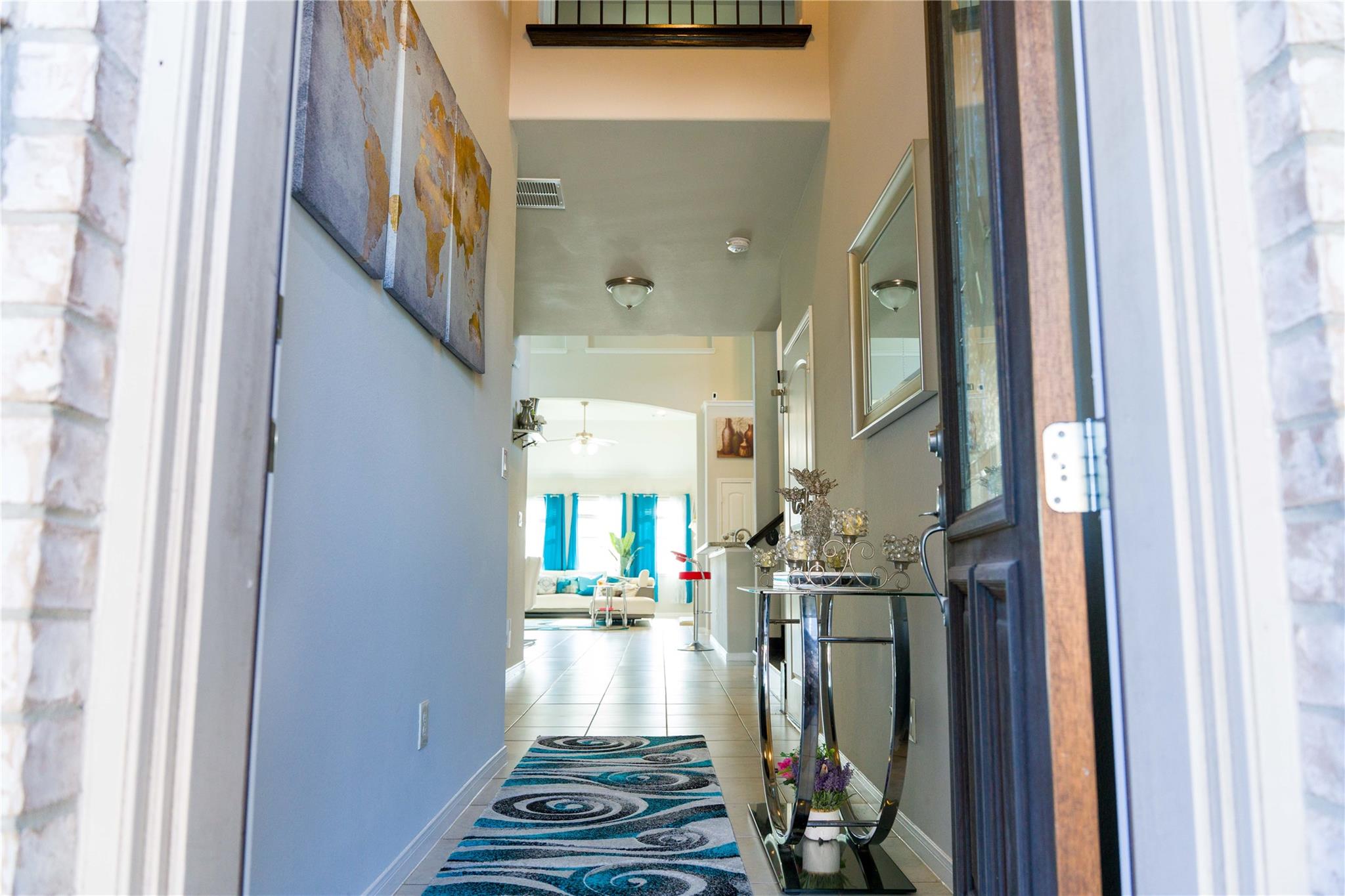 5915 Summer Holly Lane