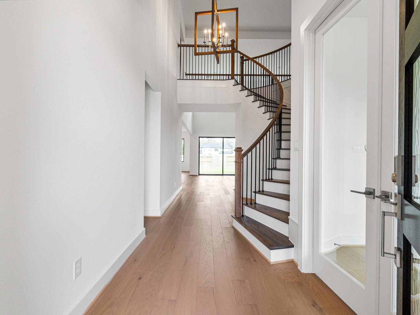 9703 Kingslake Court