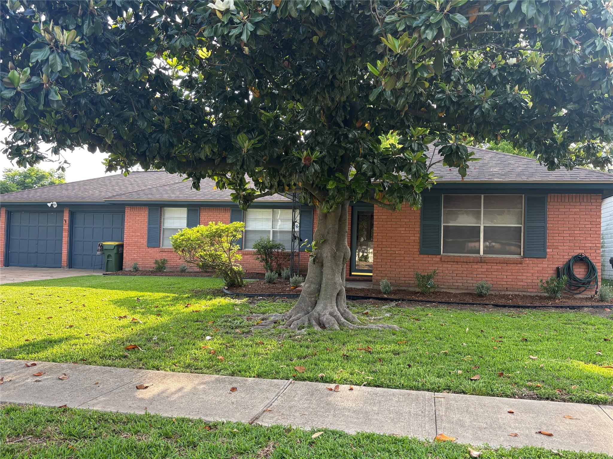 2107 San Jacinto Drive