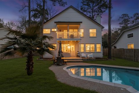 Photo of 75 Autumn Branch Drive, The Woodlands, TX 77382 (MLS # 14232355)