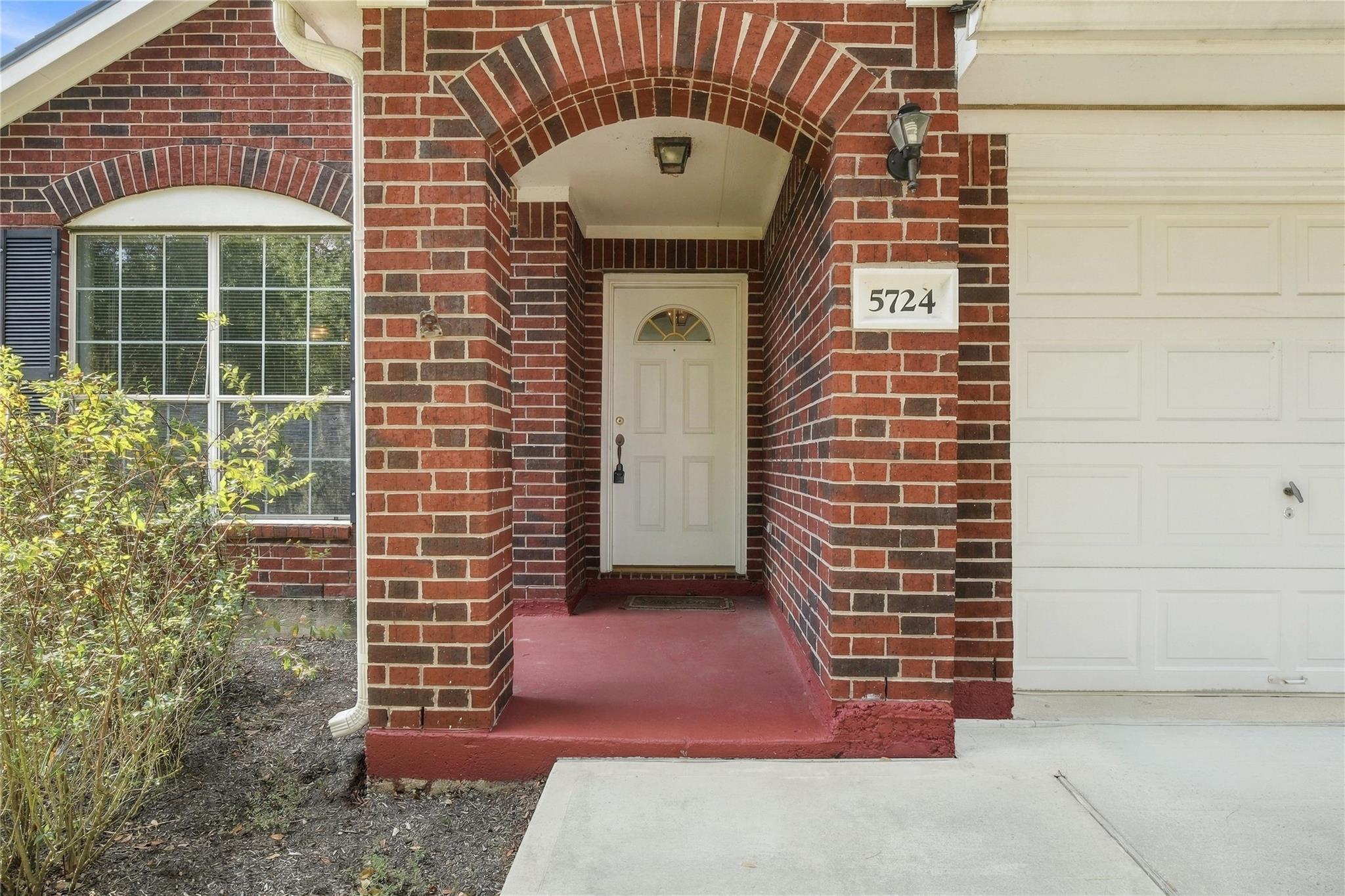 5724 Montclair Hill Lane
