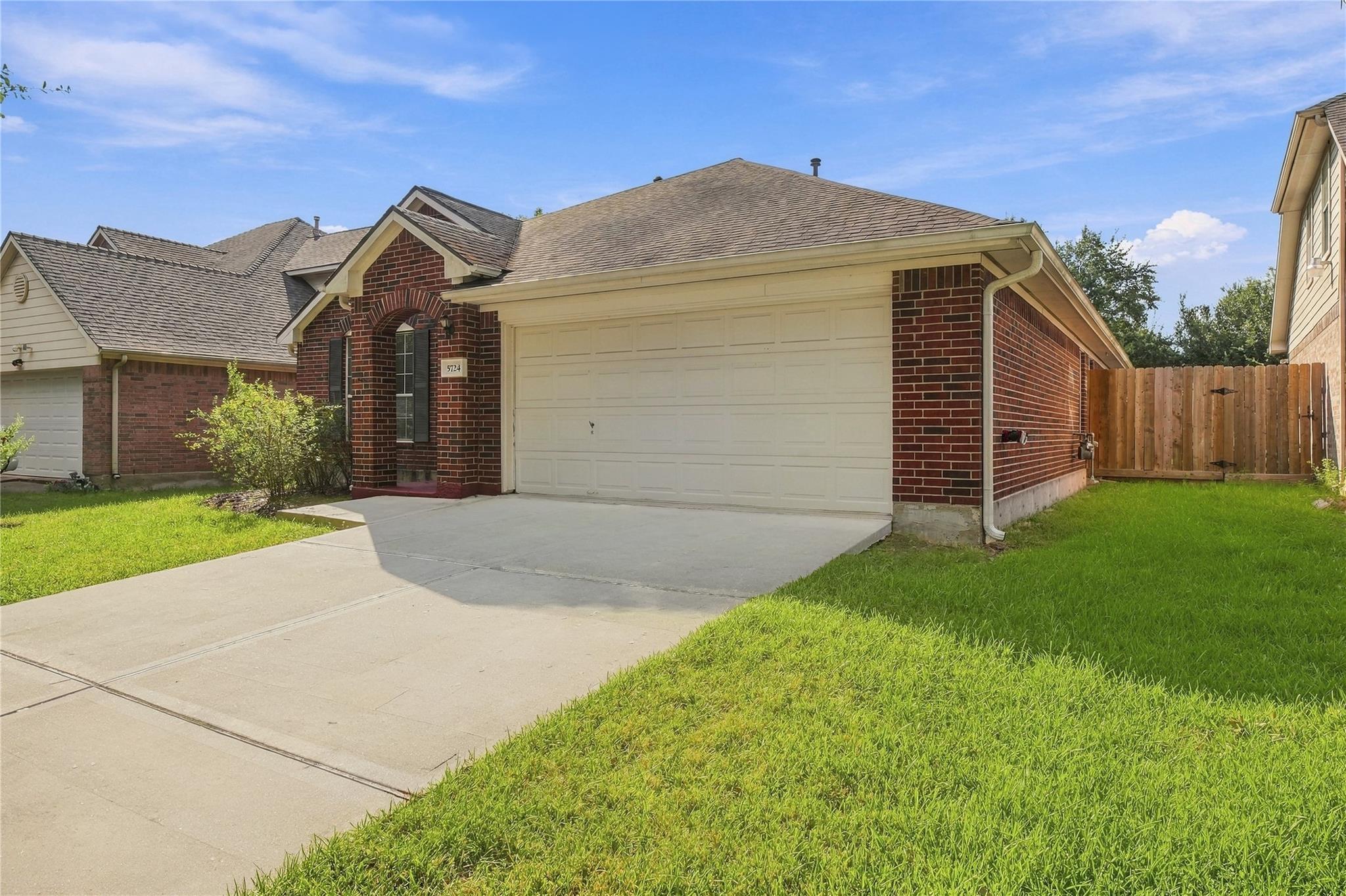 5724 Montclair Hill Lane