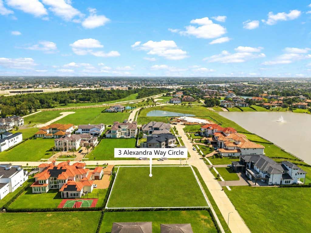 Photo of 3 Alexandra Way Circle, Richmond, TX 77469 (MLS # 92215139)