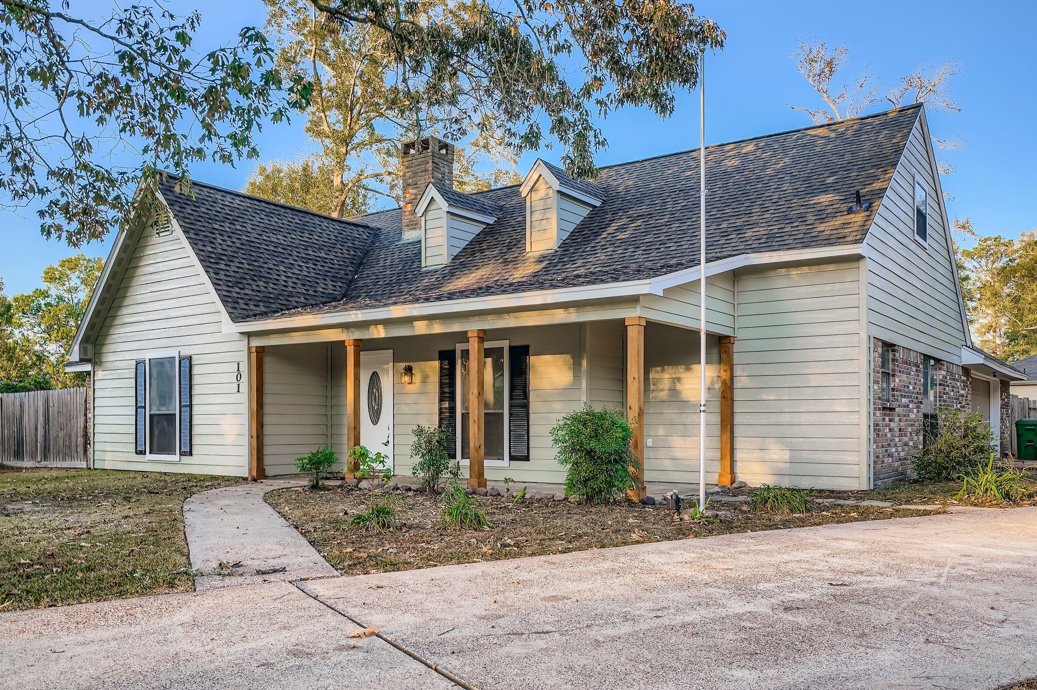 101 Pebble Springs Lane