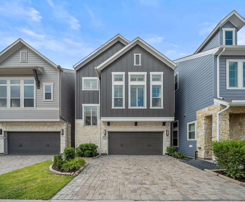 Photo of 10971 Swang Link Drive, Houston, TX 77043 (MLS # 14992592)