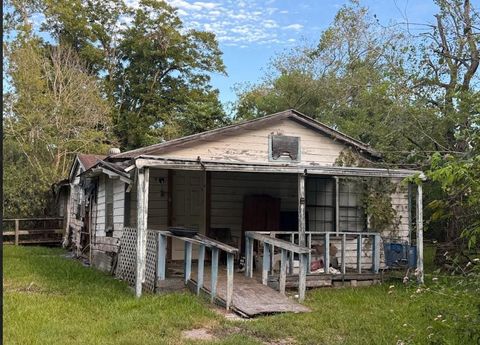 Photo of 12629 March Street, Brookside Village, TX 77581 (MLS # 92056866) Photo of 12629 March Street, Brookside Village, TX 77581 (MLS # 92056866)