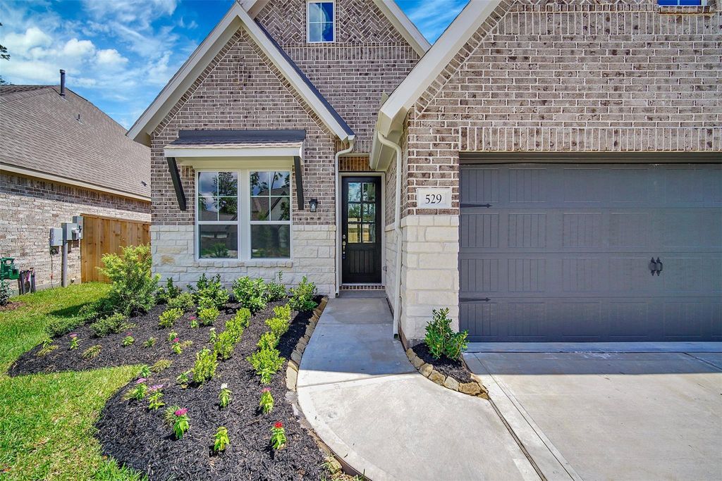 Photo of 529 Cedar Harbor Court, Conroe, TX 77304 (MLS # 73579260)