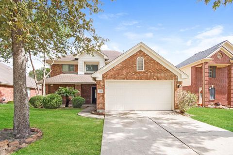 Photo of 19410 Pine Cluster Lane, Humble, TX 77346 (MLS # 24438171)