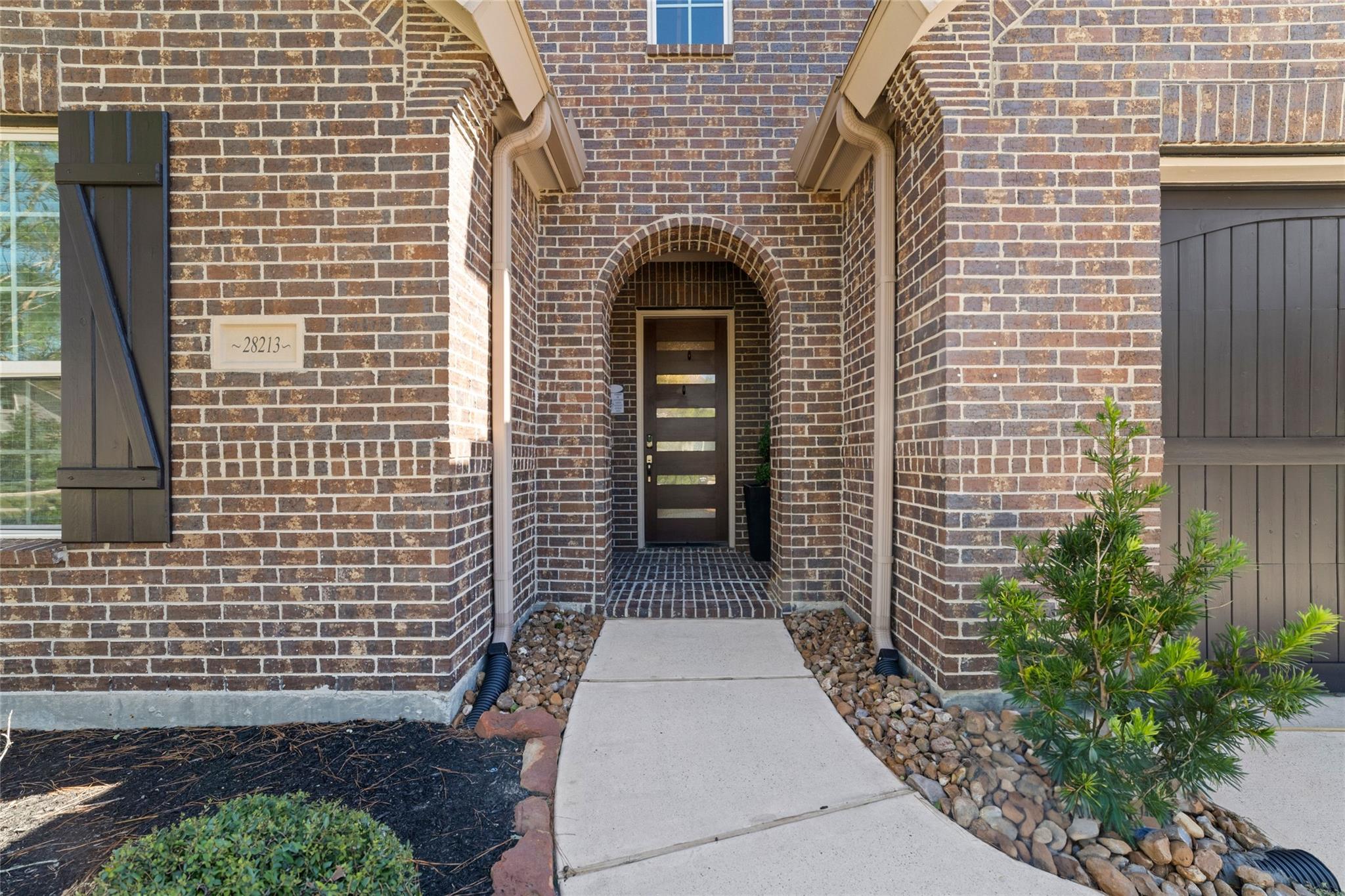 28213 Briarwood Pass