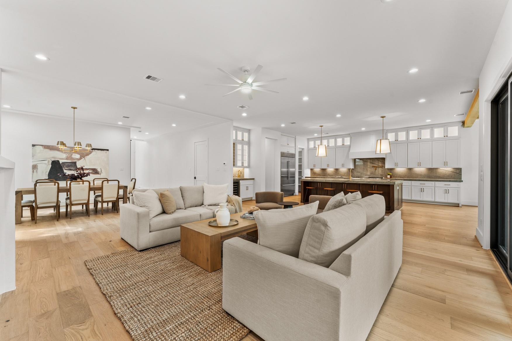 2628 Sunset Boulevard