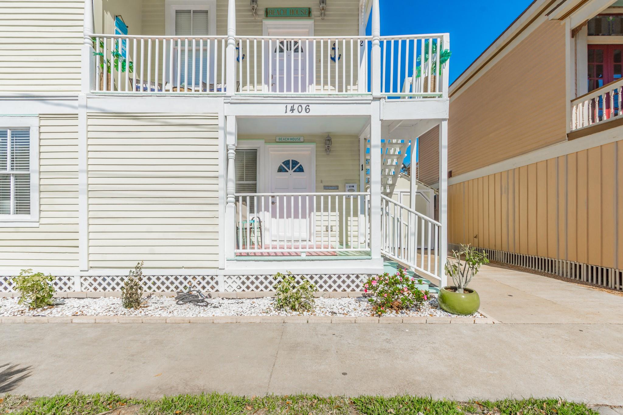 1406 Moody Avenue 1