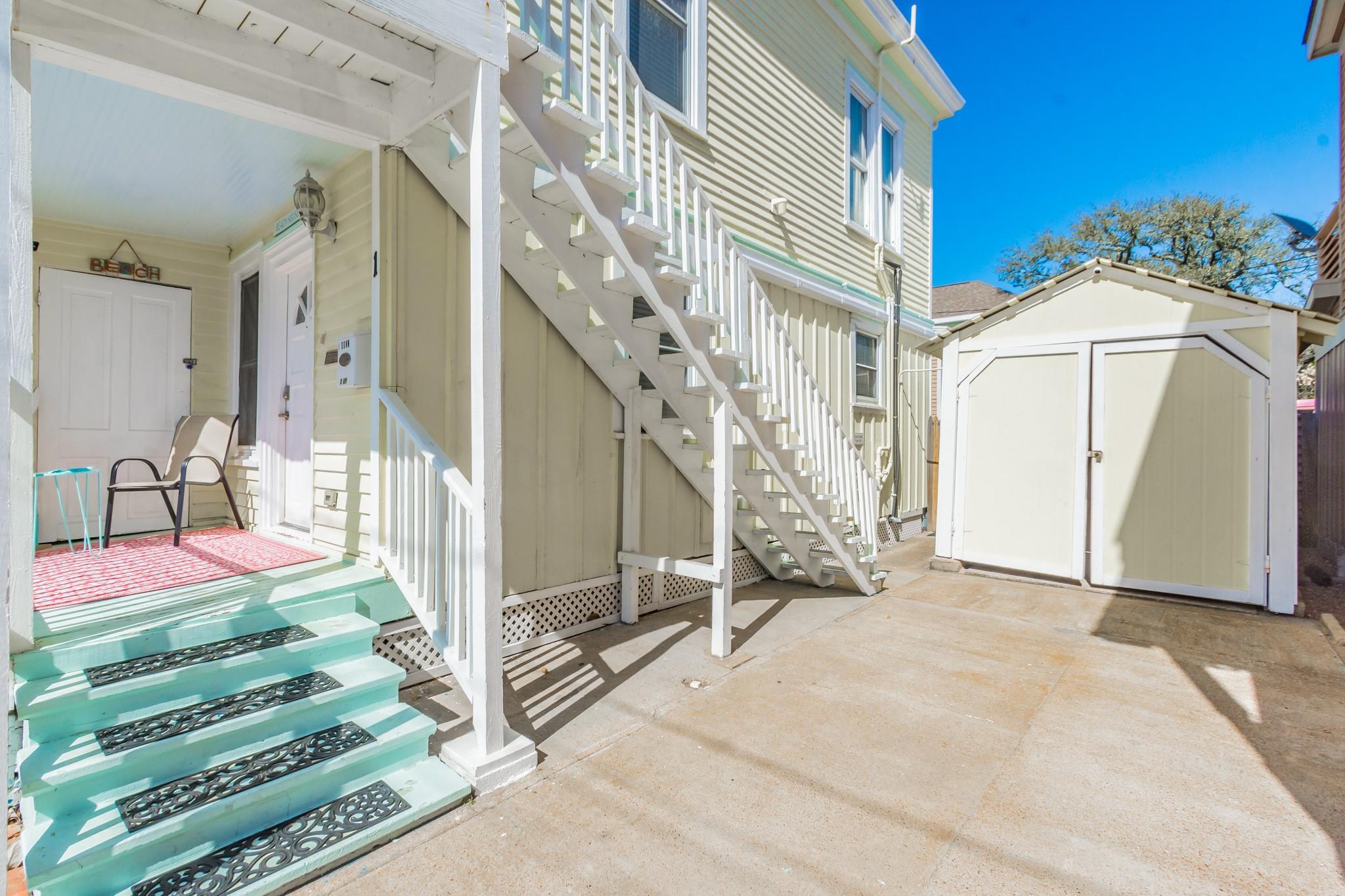 1406 Moody Avenue 1