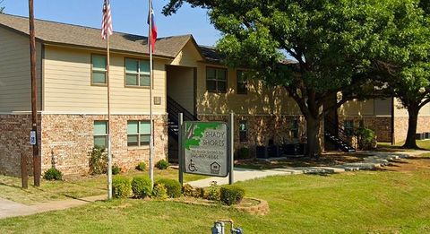 401 Shady Shores Rd Lake Dallas TX 75065