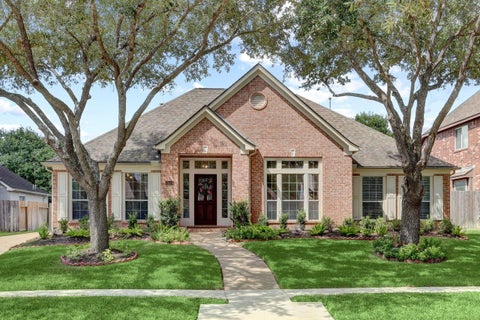 Photo of 1515 Thunder Lake Lane, Sugar Land, TX 77498 (MLS # 59949761)