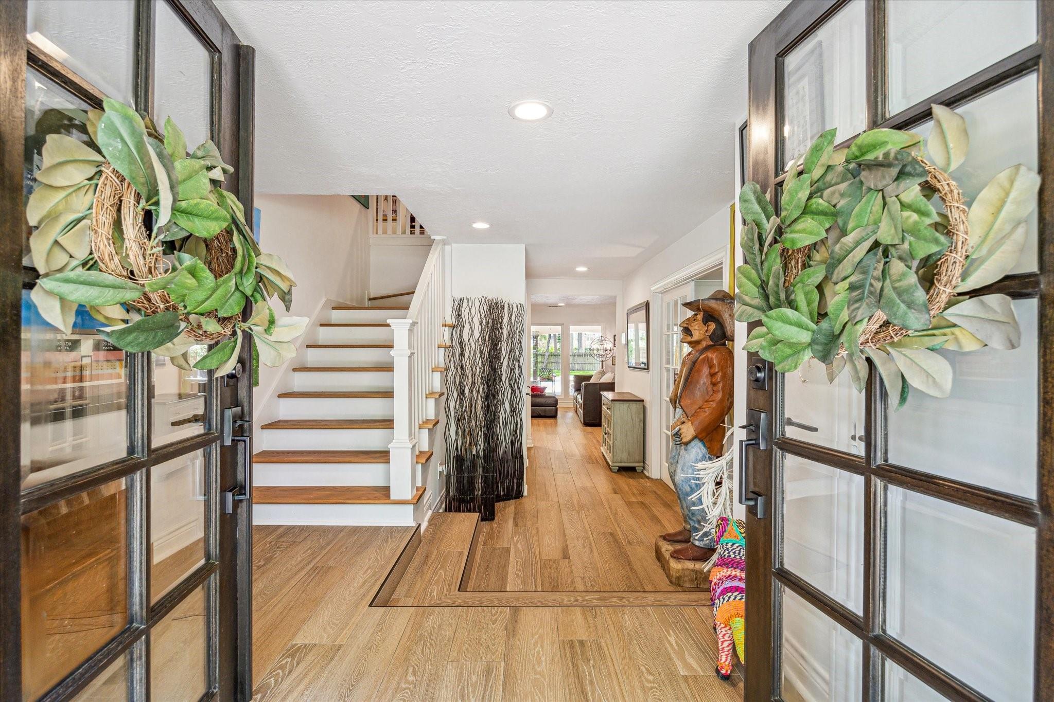 2910 Royal Circle Drive