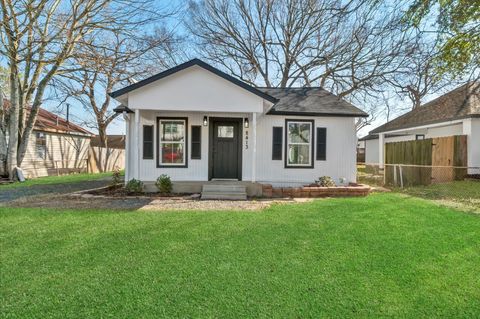 Photo of 8413 Safeguard Street, Houston, TX 77051 (MLS # 34019742)