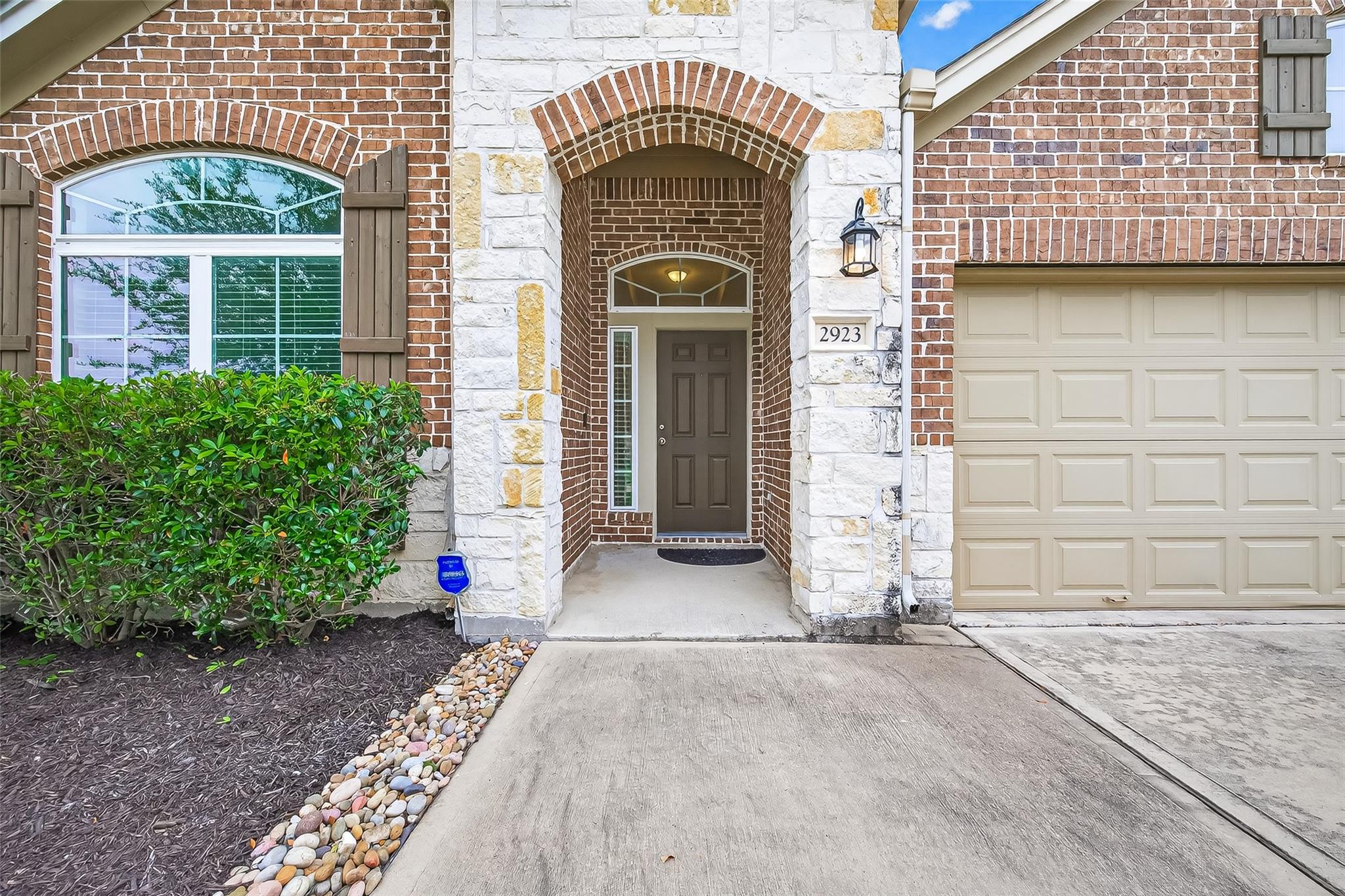 2923 Mountain Elm Trail