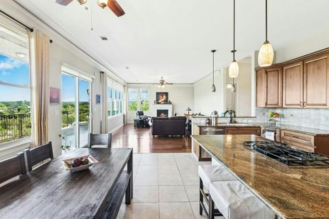 Photo of 1204 Ogden Drive, Austin, TX 78733 (MLS # 10223602)