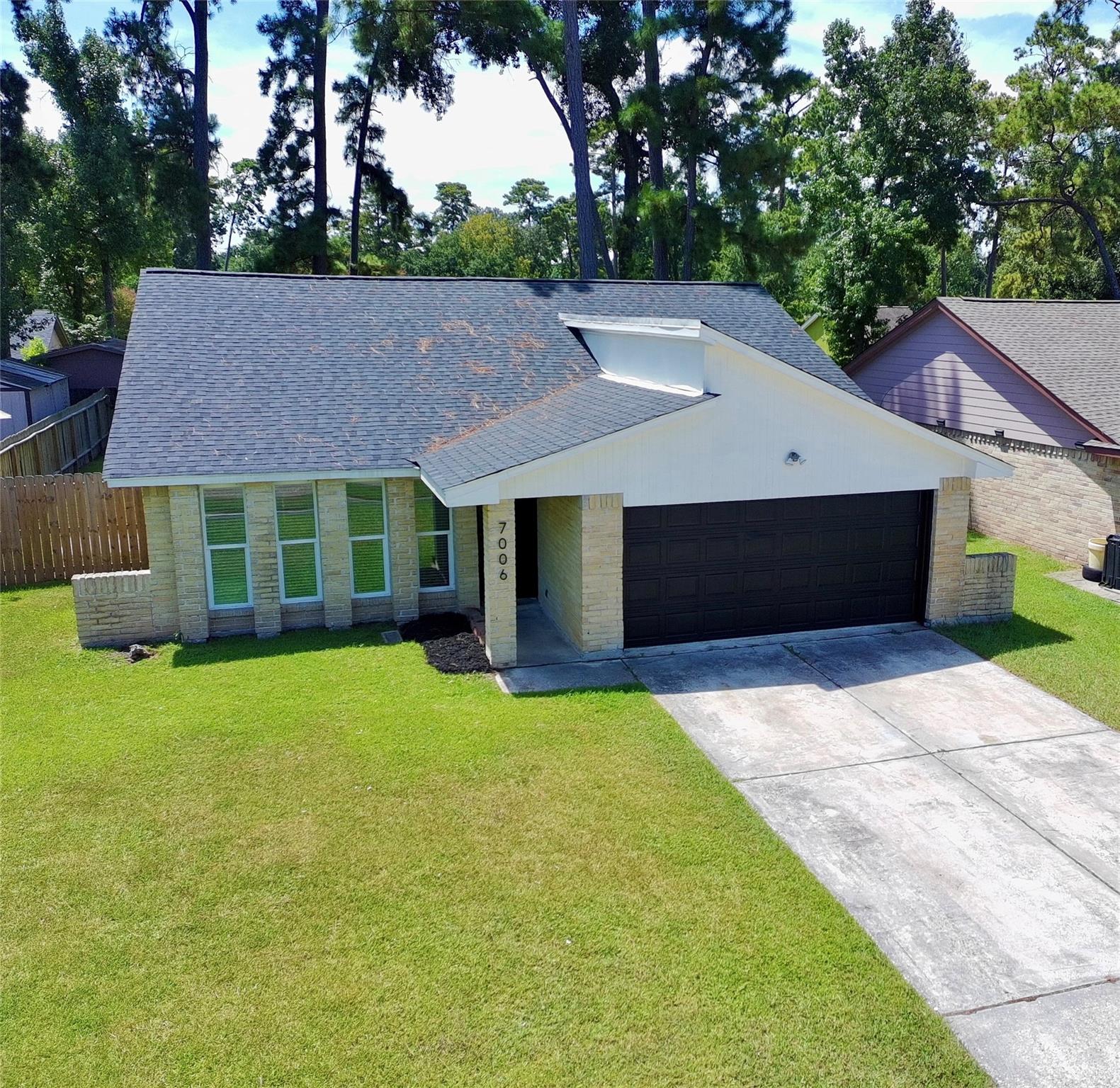 7006 Foxfield Lane
