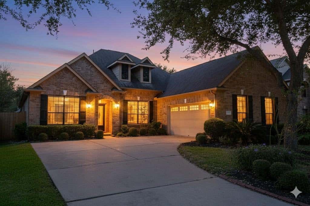 Photo of 614 Coggins Point Way, Sugar Land, TX 77479 (MLS # 94122541)