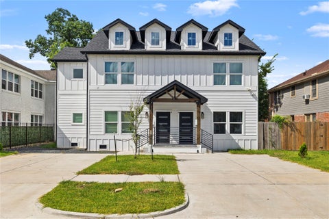 Photo of 2406 Truxillo Street #B Upper, Houston, TX 77004 (MLS # 89614889)