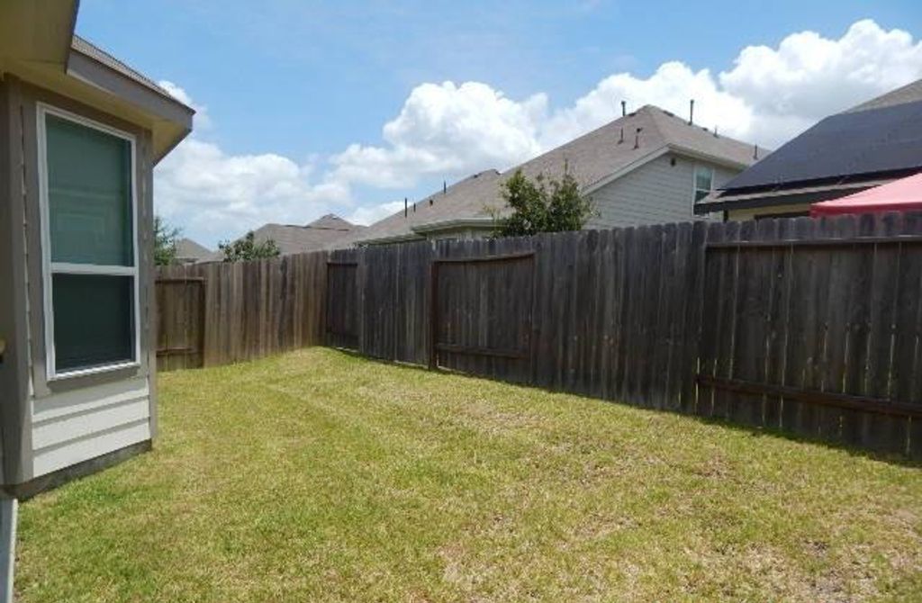 Photo of 4516 Danielle Gardens Lane, Conroe, TX 77304 (MLS # 45282676)