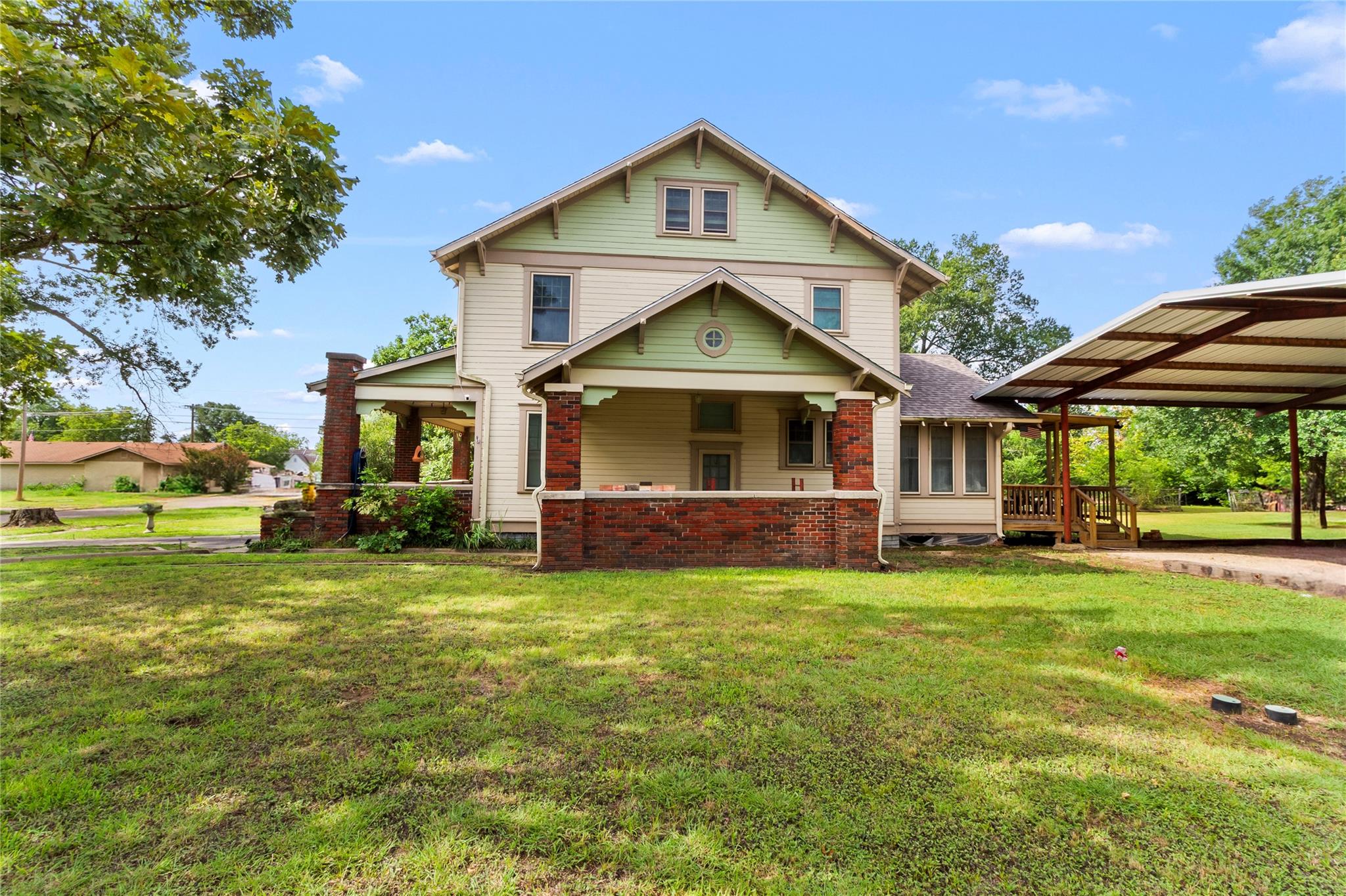 400 S Mckinney Street