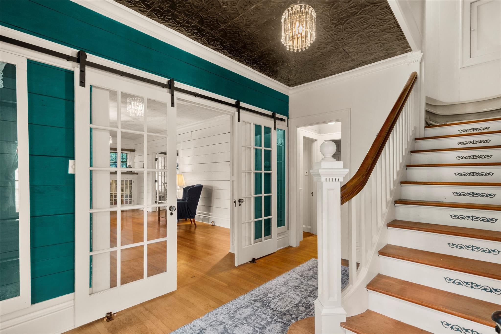 400 S Mckinney Street