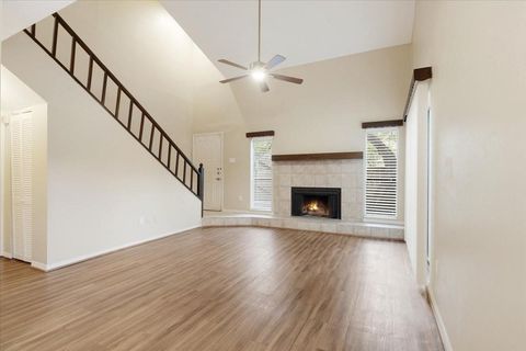 Photo of 3502 Ocee Street #3502, Houston, TX 77063 (MLS # 11957018)