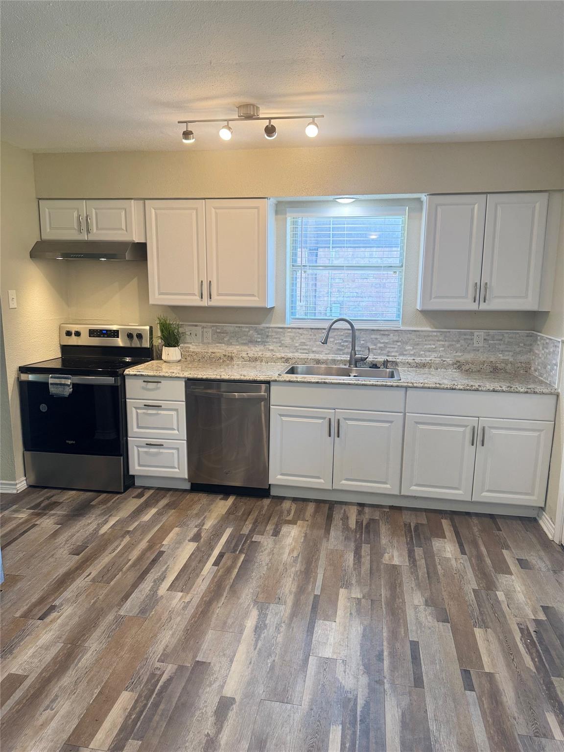 1310 Northbrook Drive
