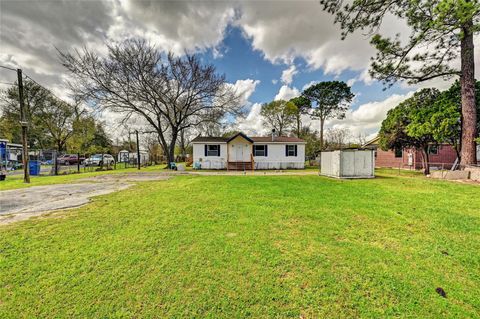 Photo of 8119 Yale Street, Houston, TX 77037 (MLS # 66362820)