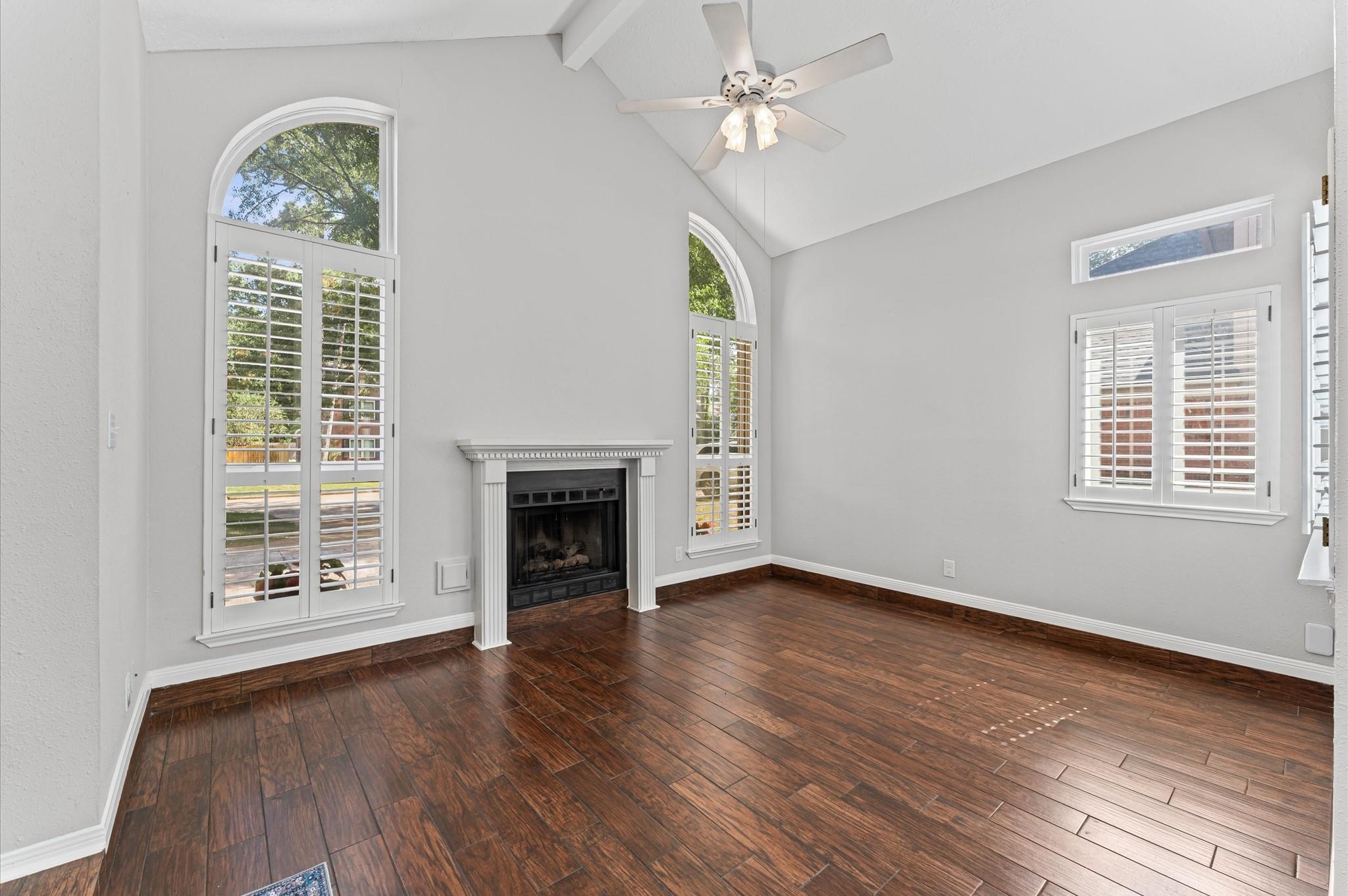 5423 Maple Square Drive