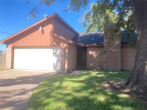 Photo of 303 Fair Oak Court, Stafford, TX 77477 (MLS # 43054049)