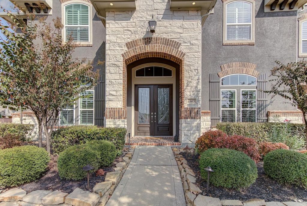 Photo of 13415 Davey Woods Drive, Humble, TX 77346 (MLS # 42172216)